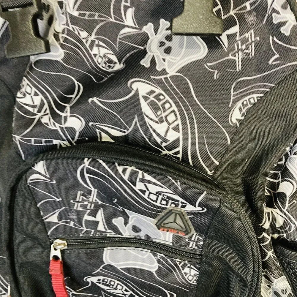 GAP GapKids Black White Skull & Crossbones Backpack -- Back to‎ School Essential